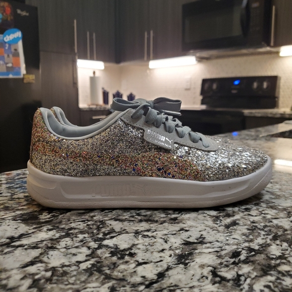Puma Shoes - Puma California Glitz